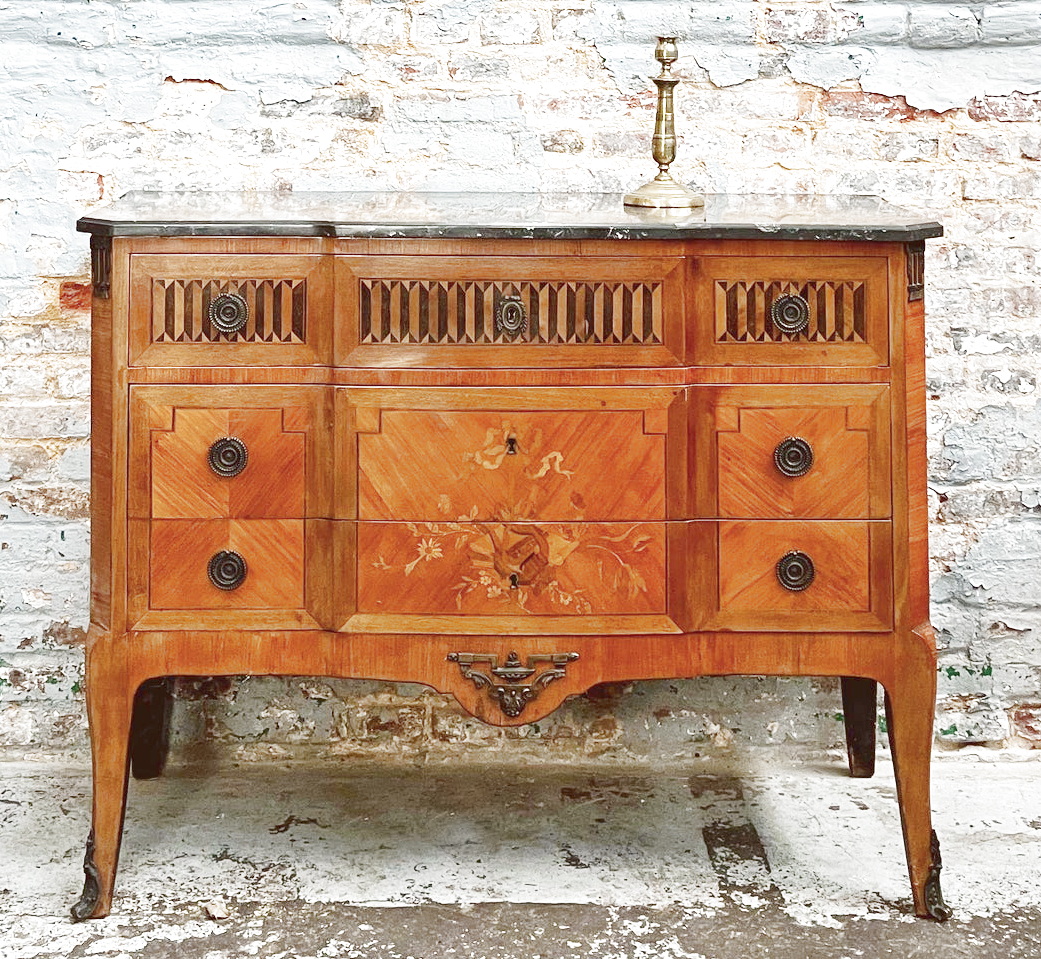 A Transitional Parisian Commode